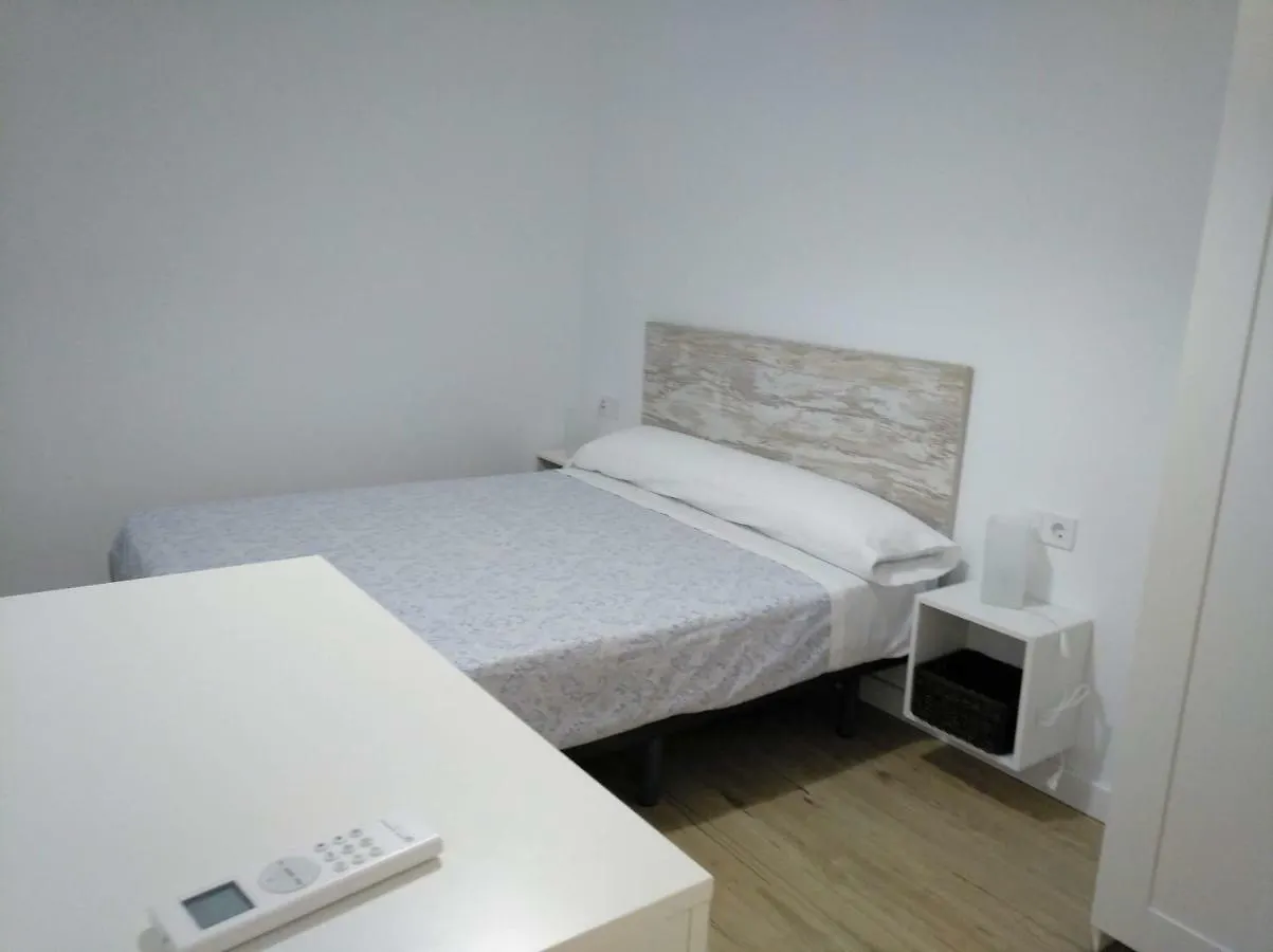 公寓 Apartamentos Angelita Plaza Beach 马拉加